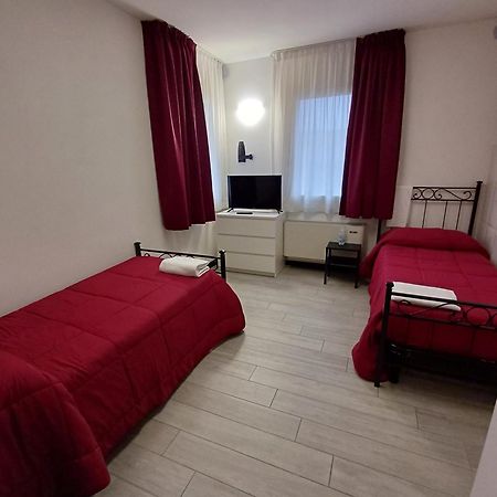 Arneroni Villa Codogne ภายนอก รูปภาพ